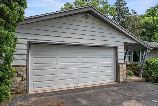 W235N6442 Outer Circle DRIVE, Sussex, WI 53089