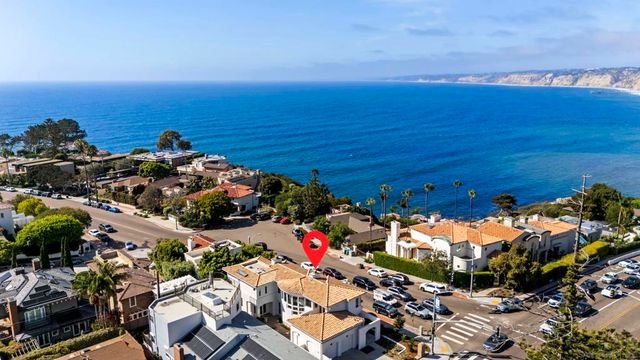 7802 Prospect Place, La Jolla, CA 92037
