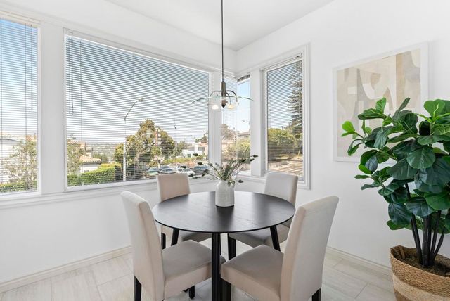 7802 Prospect Place, La Jolla, CA 92037