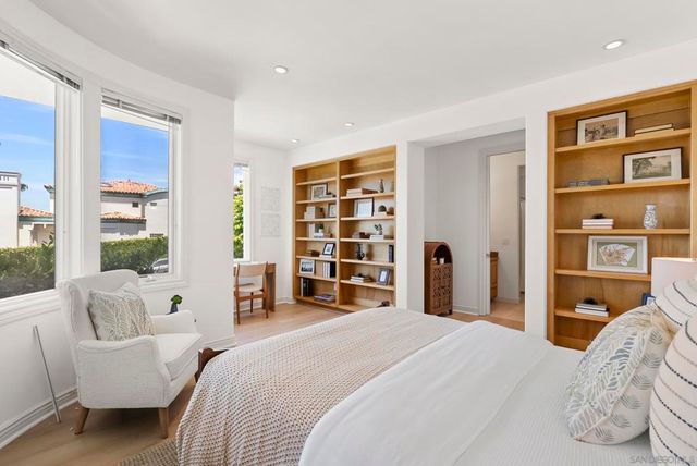 7802 Prospect Place, La Jolla, CA 92037
