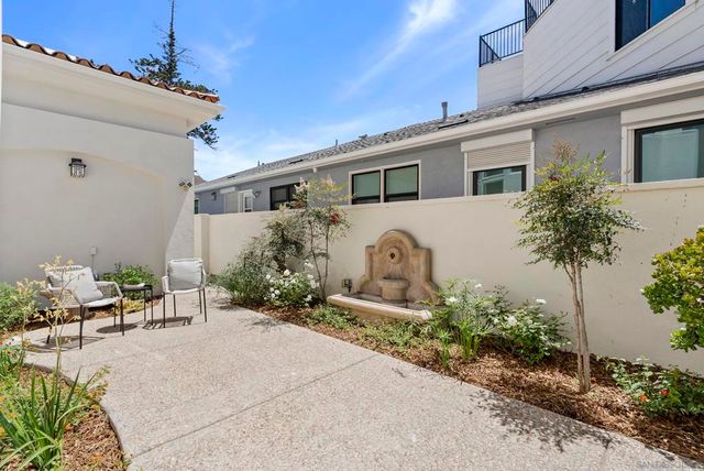 7802 Prospect Place, La Jolla, CA 92037