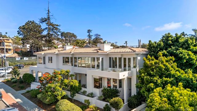 7802 Prospect Place, La Jolla, CA 92037