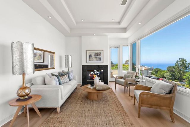 7802 Prospect Place, La Jolla, CA 92037