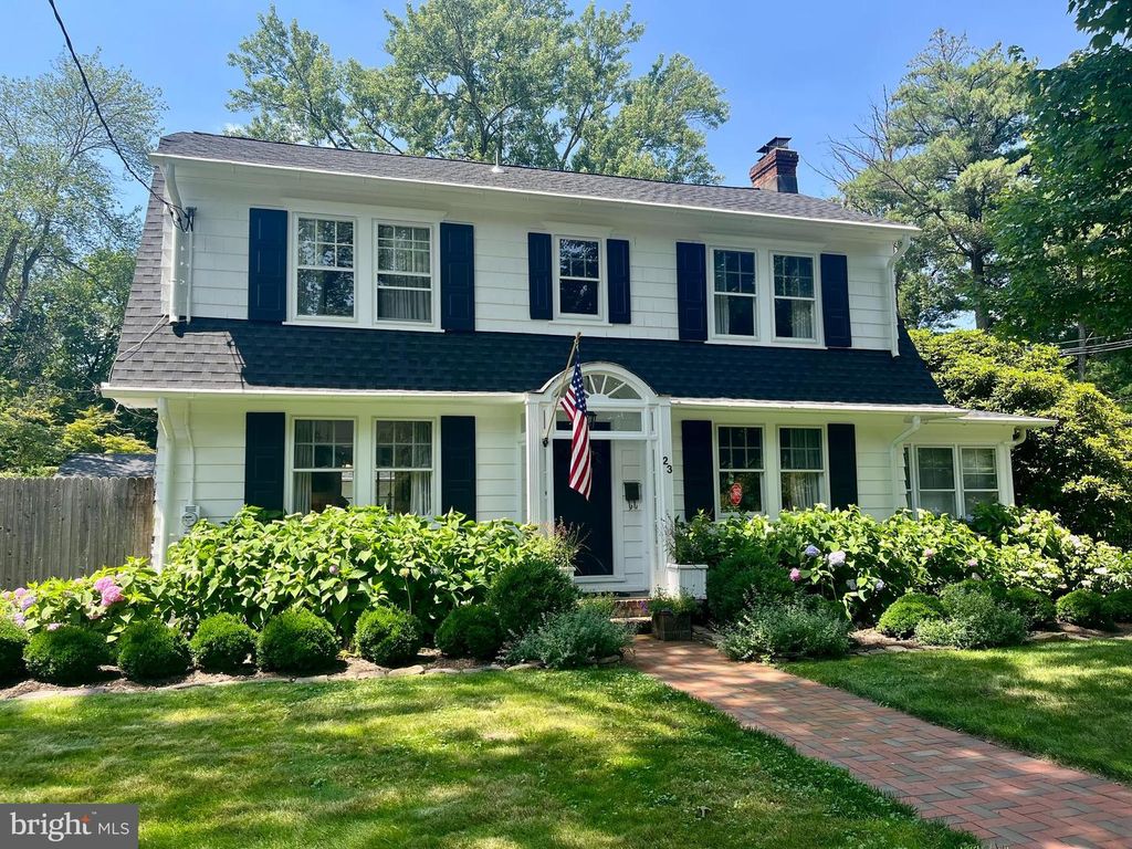 23 WILLOW, Lawrenceville, NJ 08648