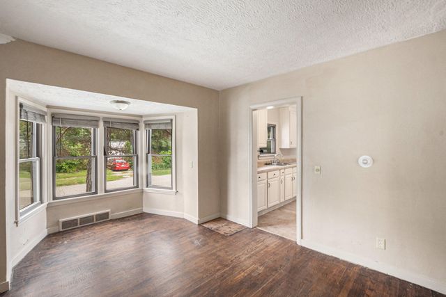 1346 Eureka Street, Lansing, MI 48912