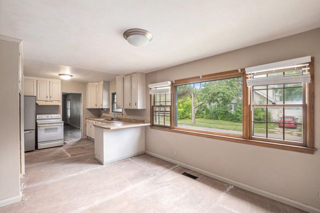 1346 Eureka Street, Lansing, MI 48912