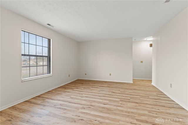 971 Pine Needles Drive, Washington Twp, OH 45458