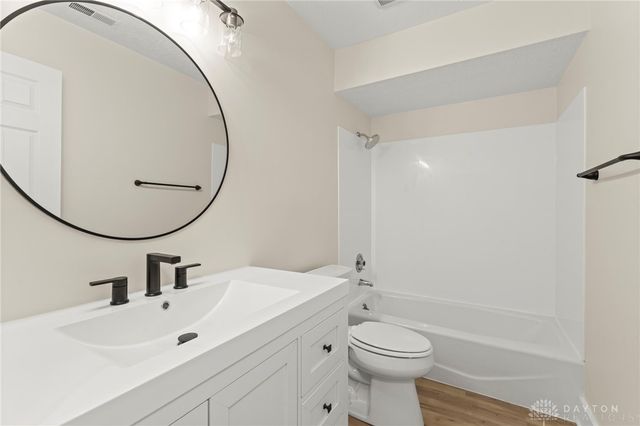 971 Pine Needles Drive, Washington Twp, OH 45458