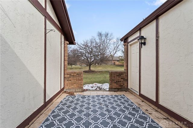 971 Pine Needles Drive, Washington Twp, OH 45458