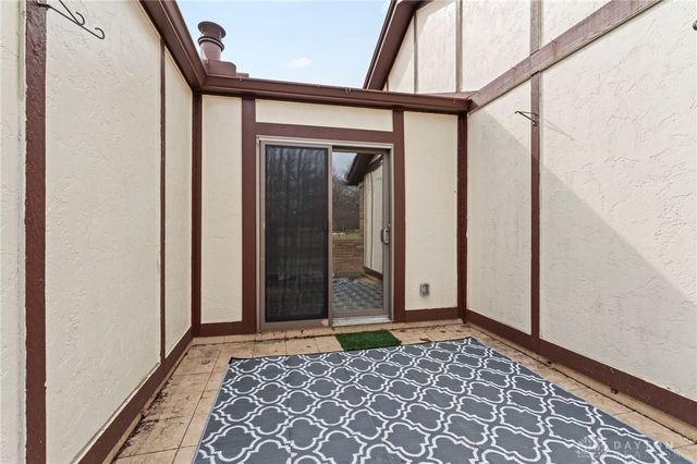 971 Pine Needles Drive, Washington Twp, OH 45458