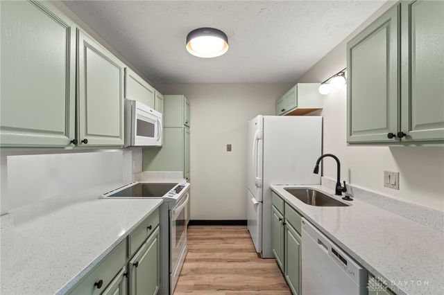 971 Pine Needles Drive, Washington Twp, OH 45458