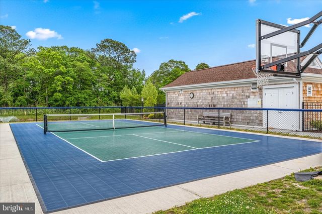 17 BRISTOL LN, Ocean View, DE 19970