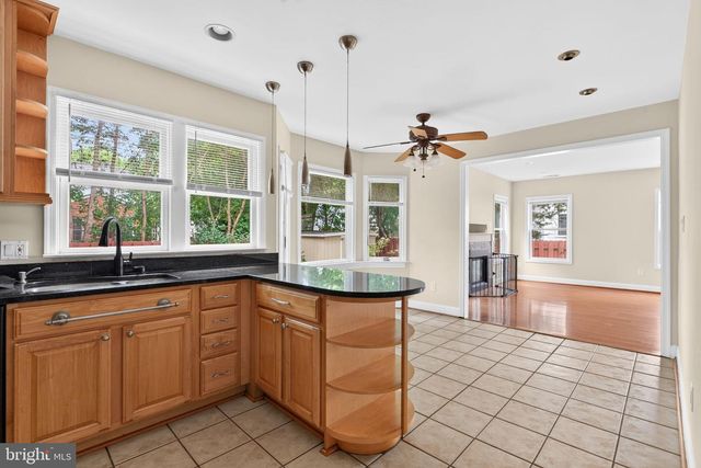 4705 22ND ST N, Arlington, VA 22207