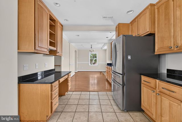 4705 22ND ST N, Arlington, VA 22207