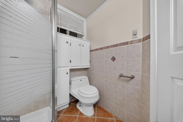 4705 22ND ST N, Arlington, VA 22207