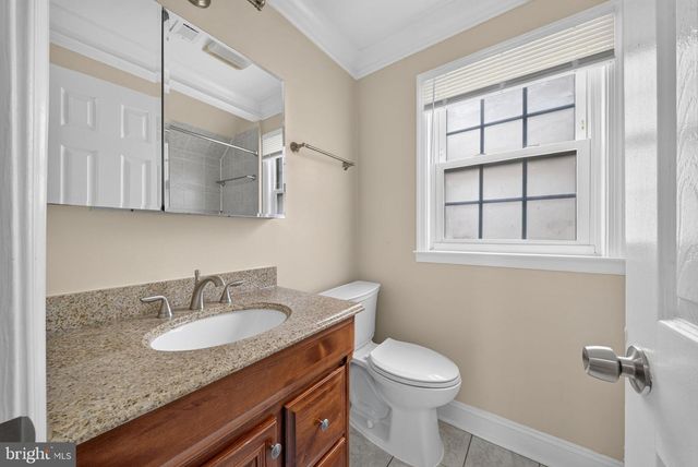 4705 22ND ST N, Arlington, VA 22207