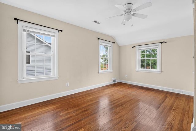 4705 22ND ST N, Arlington, VA 22207