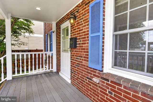 4705 22ND ST N, Arlington, VA 22207