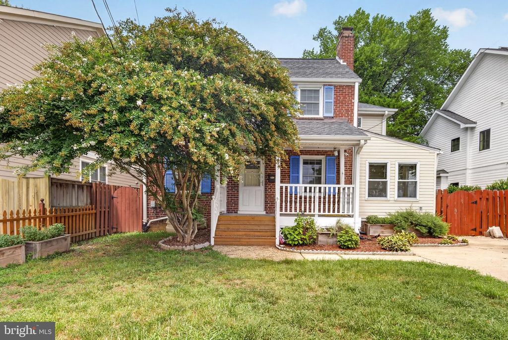 4705 22ND ST N, Arlington, VA 22207