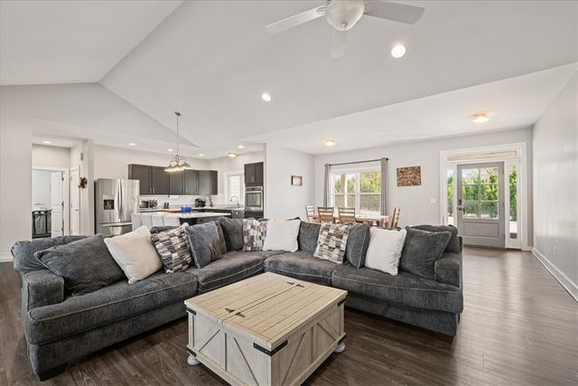 212 Winding Lane, Seneca, SC 29672