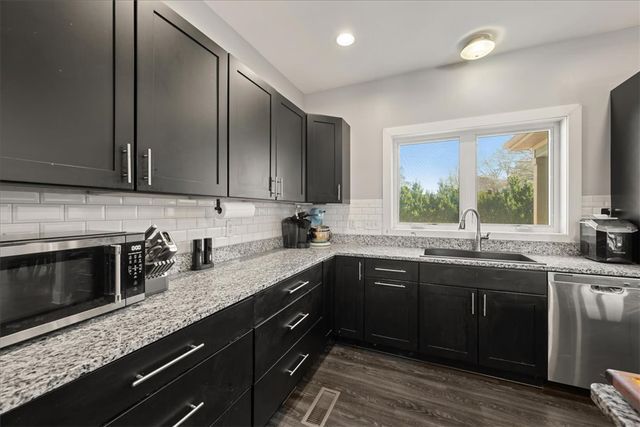 212 Winding Lane, Seneca, SC 29672