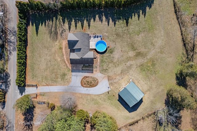 212 Winding Lane, Seneca, SC 29672