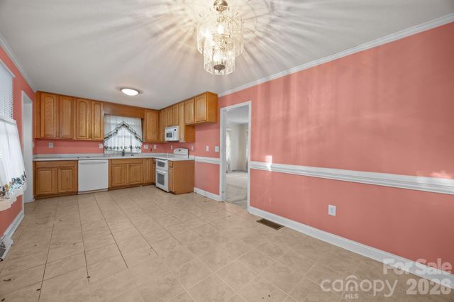 400 Sharview Circle, Charlotte, NC 28217