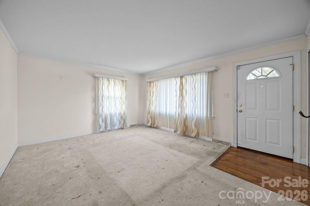 400 Sharview Circle, Charlotte, NC 28217