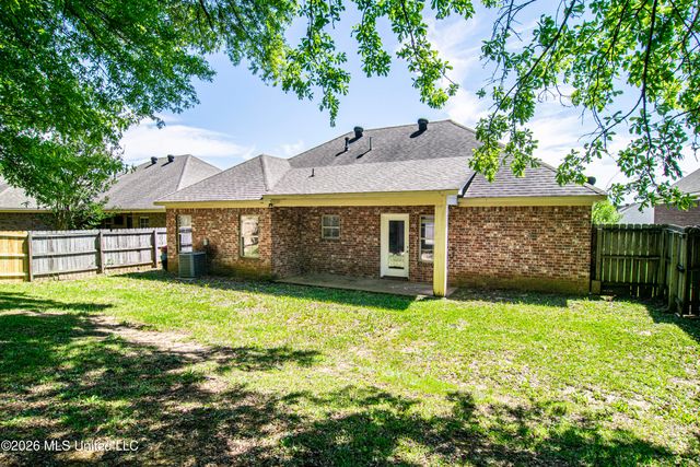 441 Silver Drive, Pearl, MS 39208