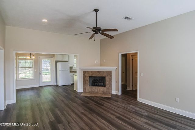 441 Silver Drive, Pearl, MS 39208