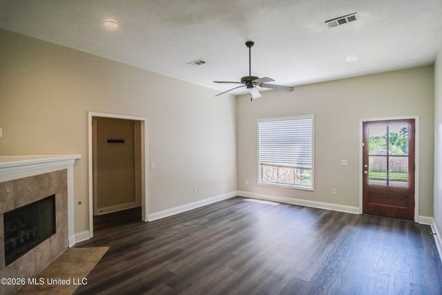 441 Silver Drive, Pearl, MS 39208
