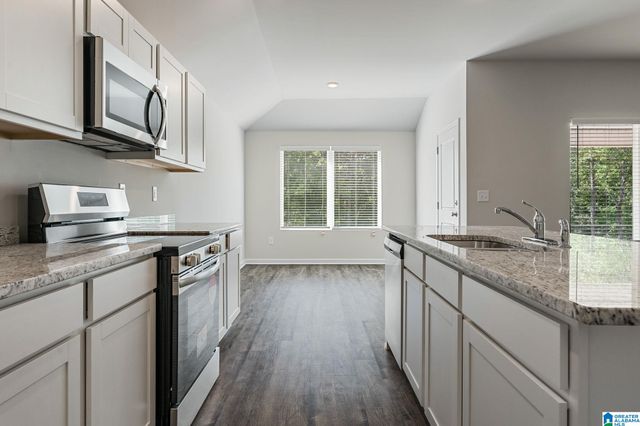 327 AMBER AVENUE, Calera, AL 35040