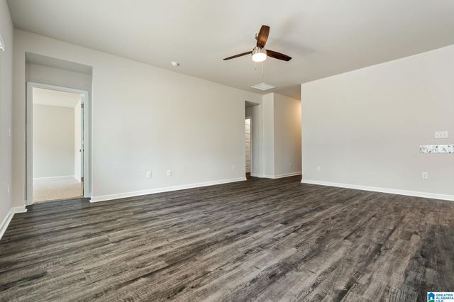 327 AMBER AVENUE, Calera, AL 35040
