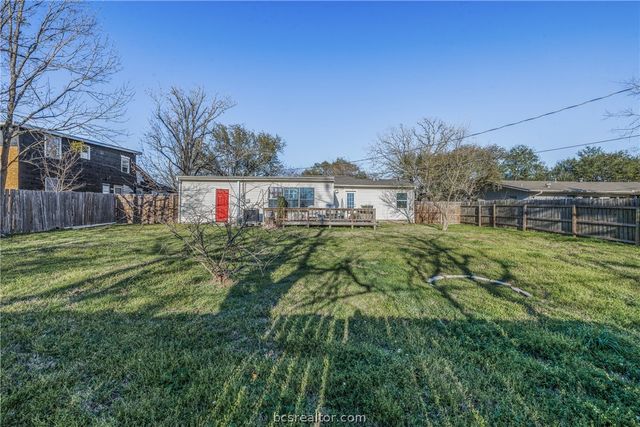 1214 Munson Avenue, College Station, TX 77840
