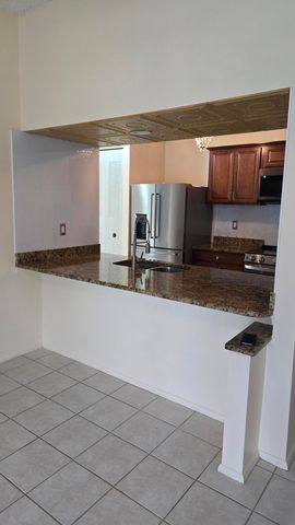 118 CAMBRIDGE Lane, Royal Palm Beach, FL 33411