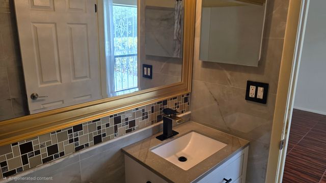 118 CAMBRIDGE Lane, Royal Palm Beach, FL 33411
