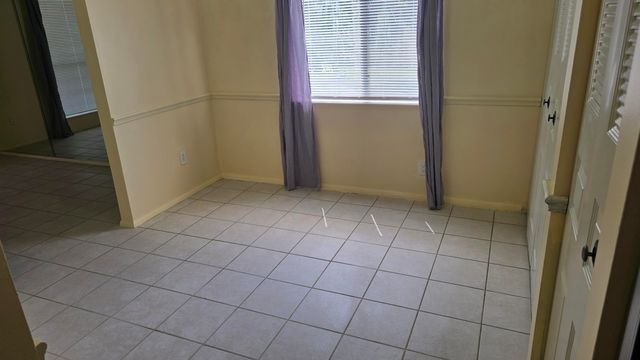 118 CAMBRIDGE Lane, Royal Palm Beach, FL 33411