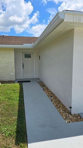 118 CAMBRIDGE Lane, Royal Palm Beach, FL 33411