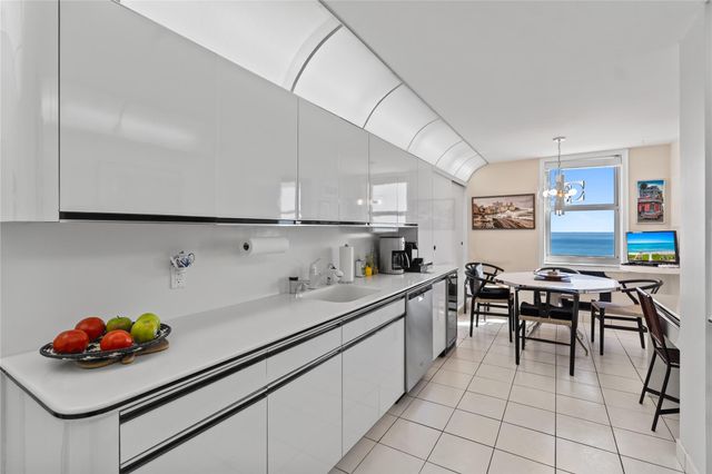 1920 S Ocean Drive 11B, Hallandale Beach, FL 33009