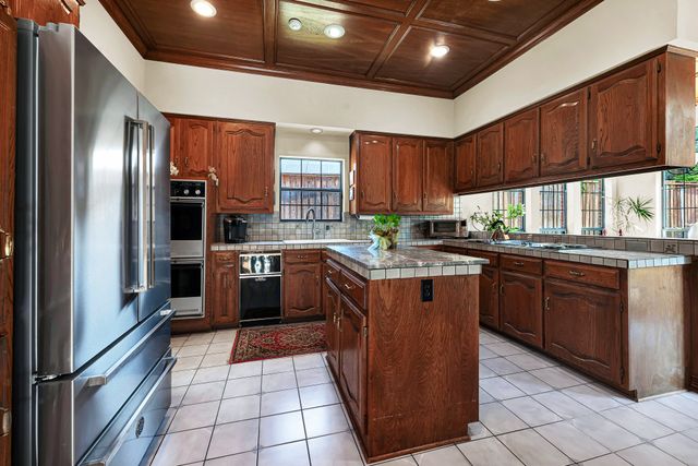 4824 Briargrove Lane, Dallas, TX 75287