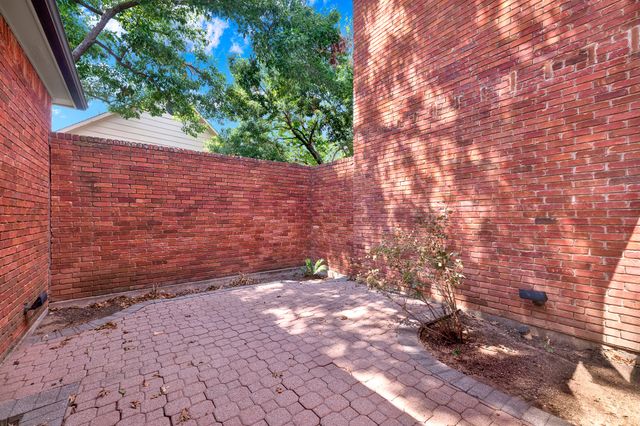 4824 Briargrove Lane, Dallas, TX 75287