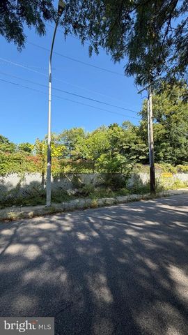 75 E ARMAT ST, Philadelphia, PA 19144