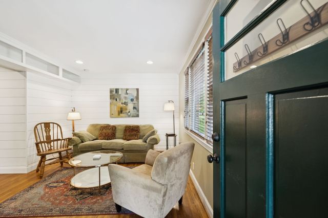 4202 Murphy Rd, Nashville, TN 37209