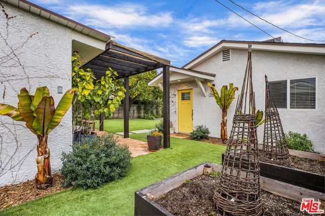 1024 N Naomi Street, Burbank, CA 91505