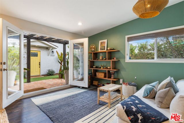 1024 N Naomi Street, Burbank, CA 91505