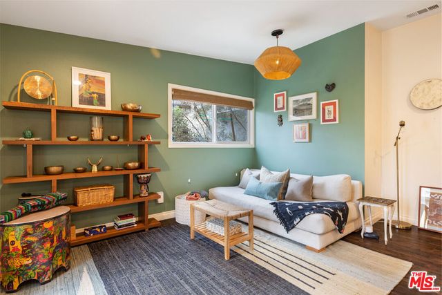 1024 N Naomi Street, Burbank, CA 91505