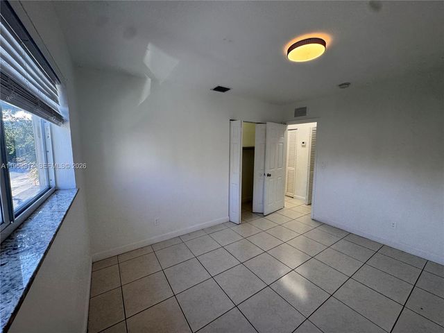 1595 NE 125th Street 6, North Miami, FL 33161