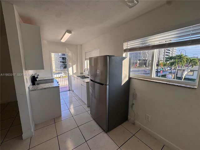 1595 NE 125th Street 6, North Miami, FL 33161