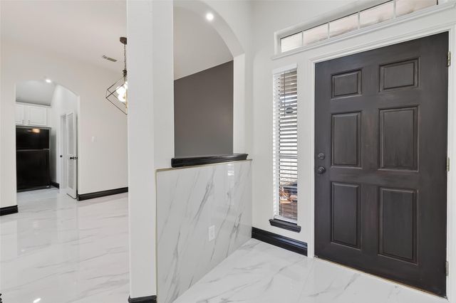 10703 White Bridge Lane, Sugar Land, TX 77498