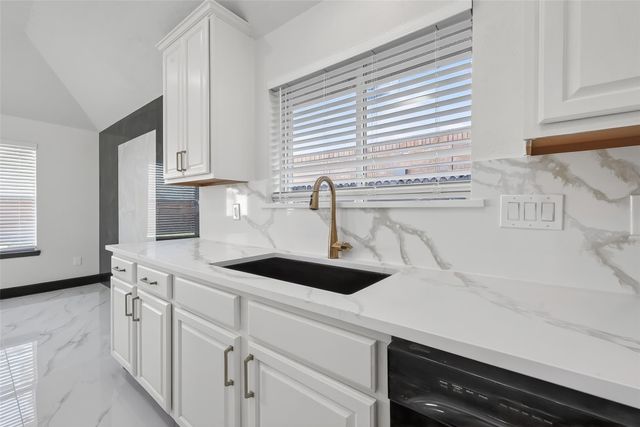 10703 White Bridge Lane, Sugar Land, TX 77498